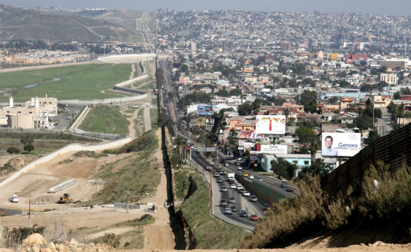 Cover Image for La caravana de migrantes, el mayor movimiento humano del país en su camino hacia los Estados Unidos.