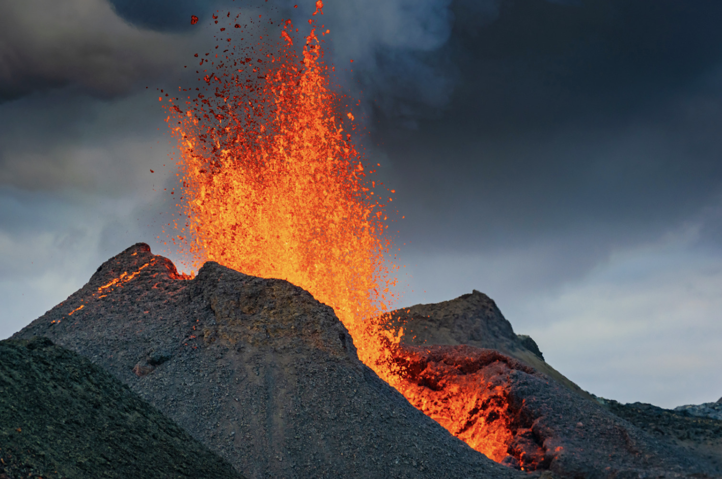 Cover Image for ¿Comenzará una nueva ‘era volcánica’? Despertar de la Falla Islandesa después de 800 años