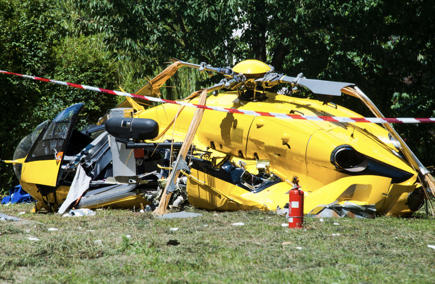 Cover Image for Trágico accidente de helicóptero: Fallece ex presidente Piñera en colisión