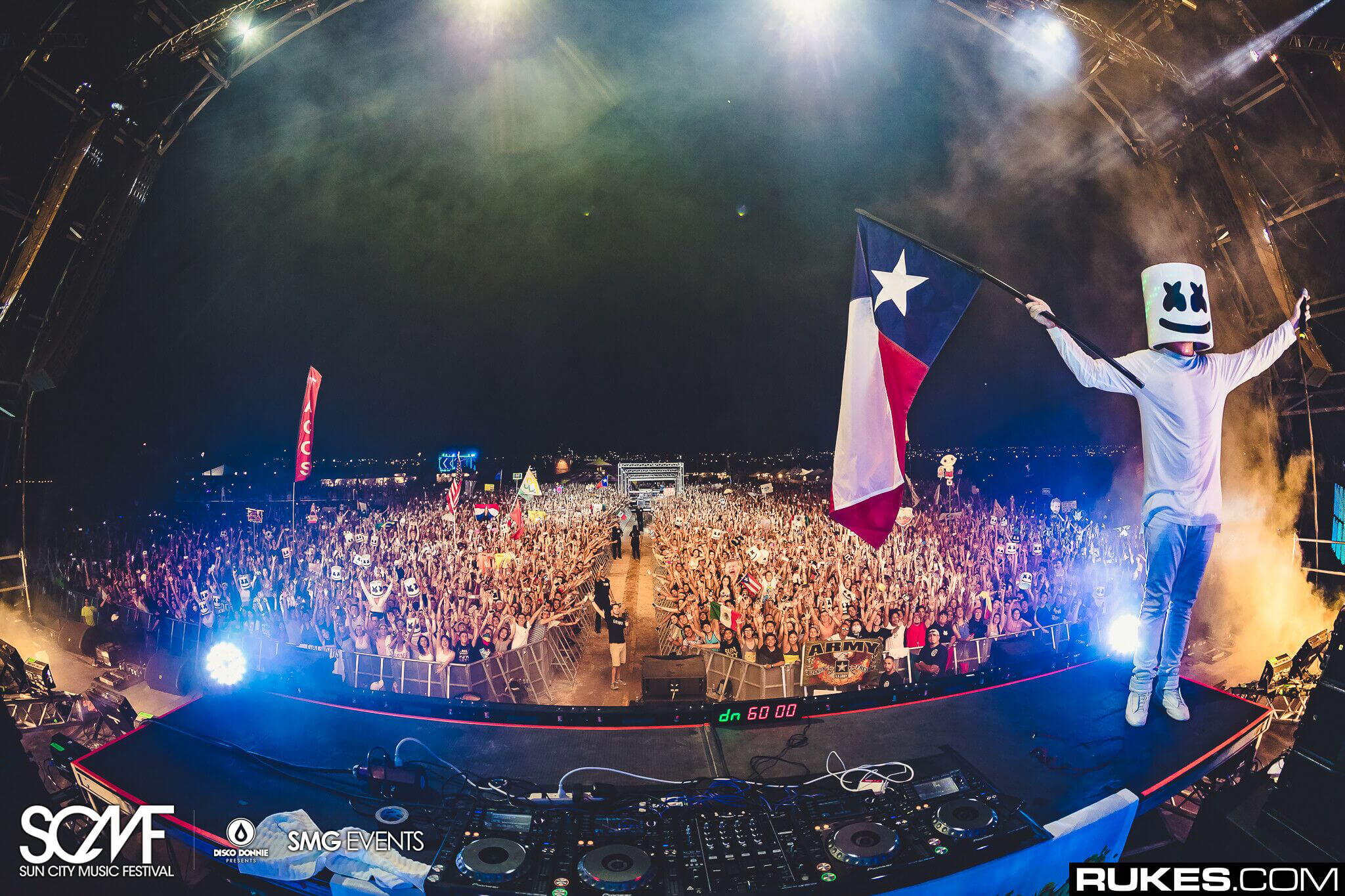 marshmello with texas flag