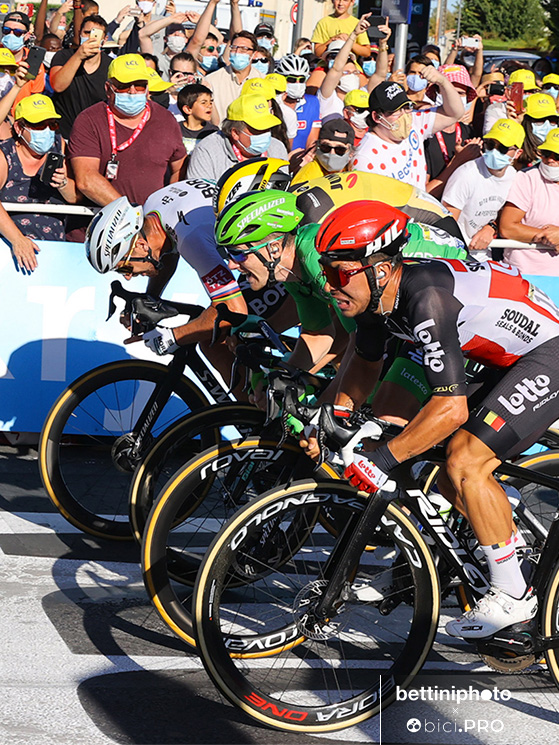 Tour de France 2020, POitiers, Peter Sagan (SVK - Bora - Hansgrohe) - Wout Van Aert (BEL - Team Jumbo - Visma) - Sam Bennett (IRL - Deceuninck - Quick Step) - Caleb Ewan (AUS - Lotto Soudal)