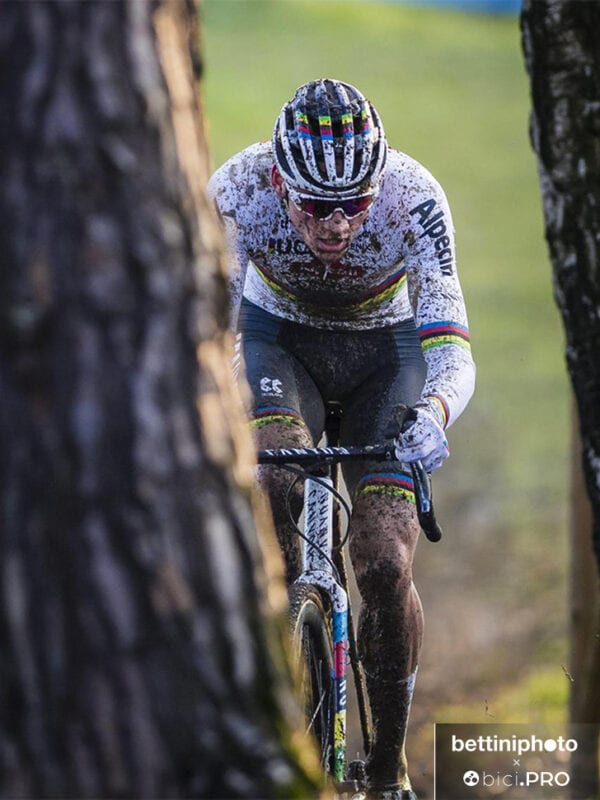 Mathieu Van der Poel, Grote Prijs Sven Nijs 2021 - Cyclocross X2O Badkamers