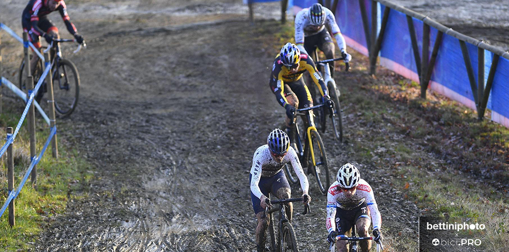 Thomas Pidcock, Eli Iserbyt, Wout Va Aert, Mathieu Van der Poel, Grote Prijs Sven Nijs 2021 - Cyclocross X2O Badkamers