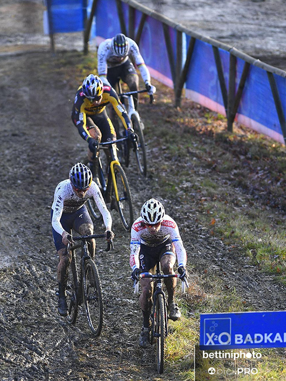 Thomas Pidcock, Eli Iserbyt, Wout Va Aert, Mathieu Van der Poel, Grote Prijs Sven Nijs 2021 - Cyclocross X2O Badkamers