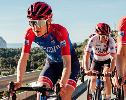 Ceratizit WNT Pro Cycling con Castelli