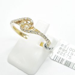 18K Diamond Ring