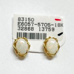 18K Solid White Opal Earring