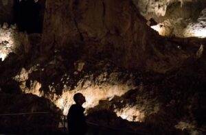 Carlsbad Caverns en Nuevo México también ha experimentado una evidente falta de personal, afectando la experiencia de los visitantes (Archivo)
