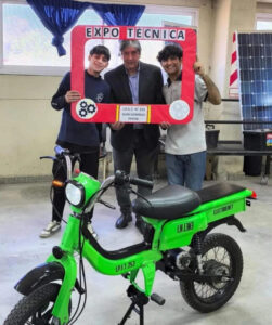 Moto con motor eléctrico. Foto: Instituto Juan Domingo Perón.