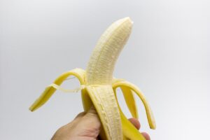 A casca de banana tem vários usos úteis. Foto: Pixabay.