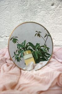 Las características de los cosméticos naturales. Foto: Unsplash.