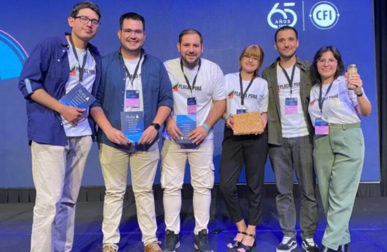 Equipo creador de Placas Porá.