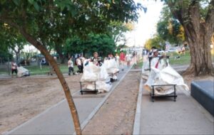 Jornada de limpieza en Corrientes. Foto: El Litoral.