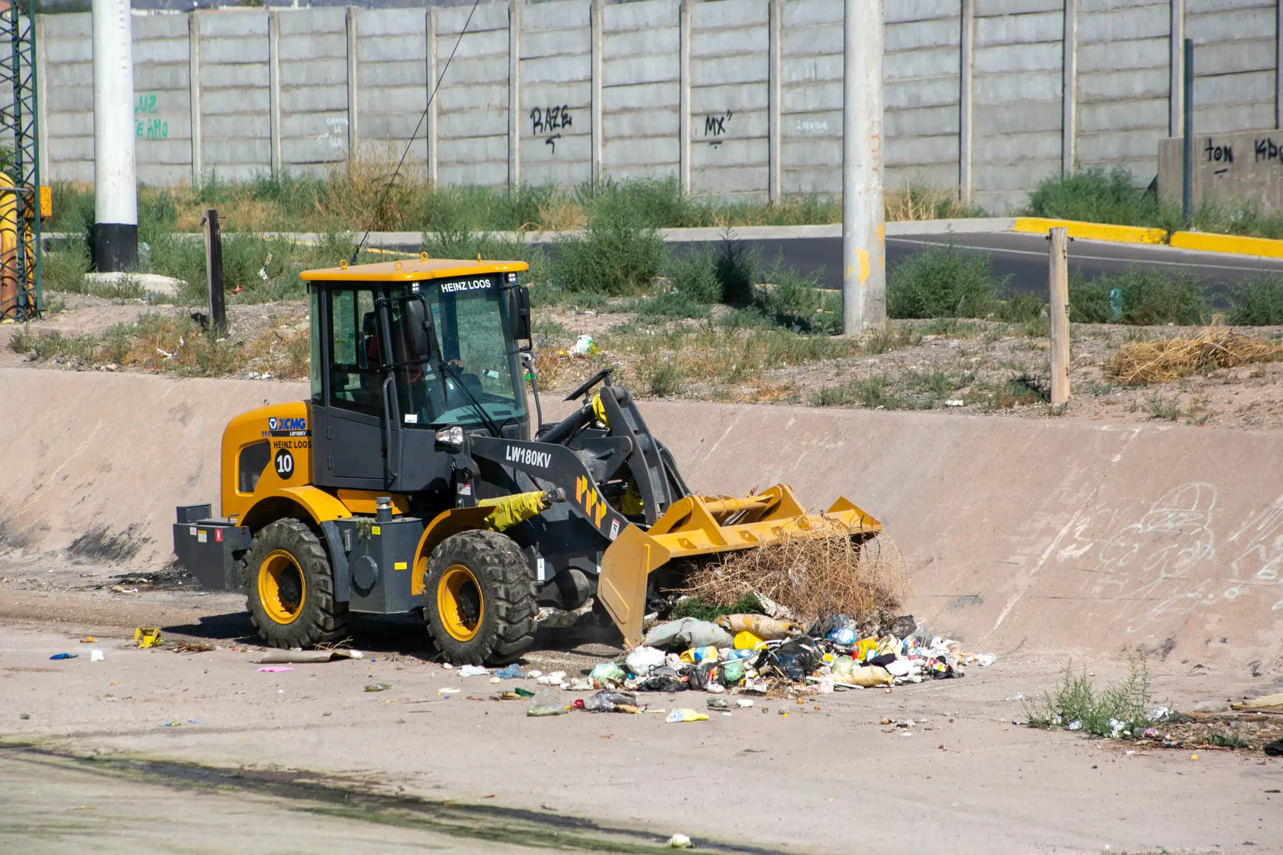 Operações de limpeza. (Foto: Município de Mendoza).