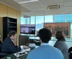 Minister Delfor Sergnese with representatives of the National Commission on Space Activities gathered for the creation of the green data laboratory. Photo: San Luis News Agency.