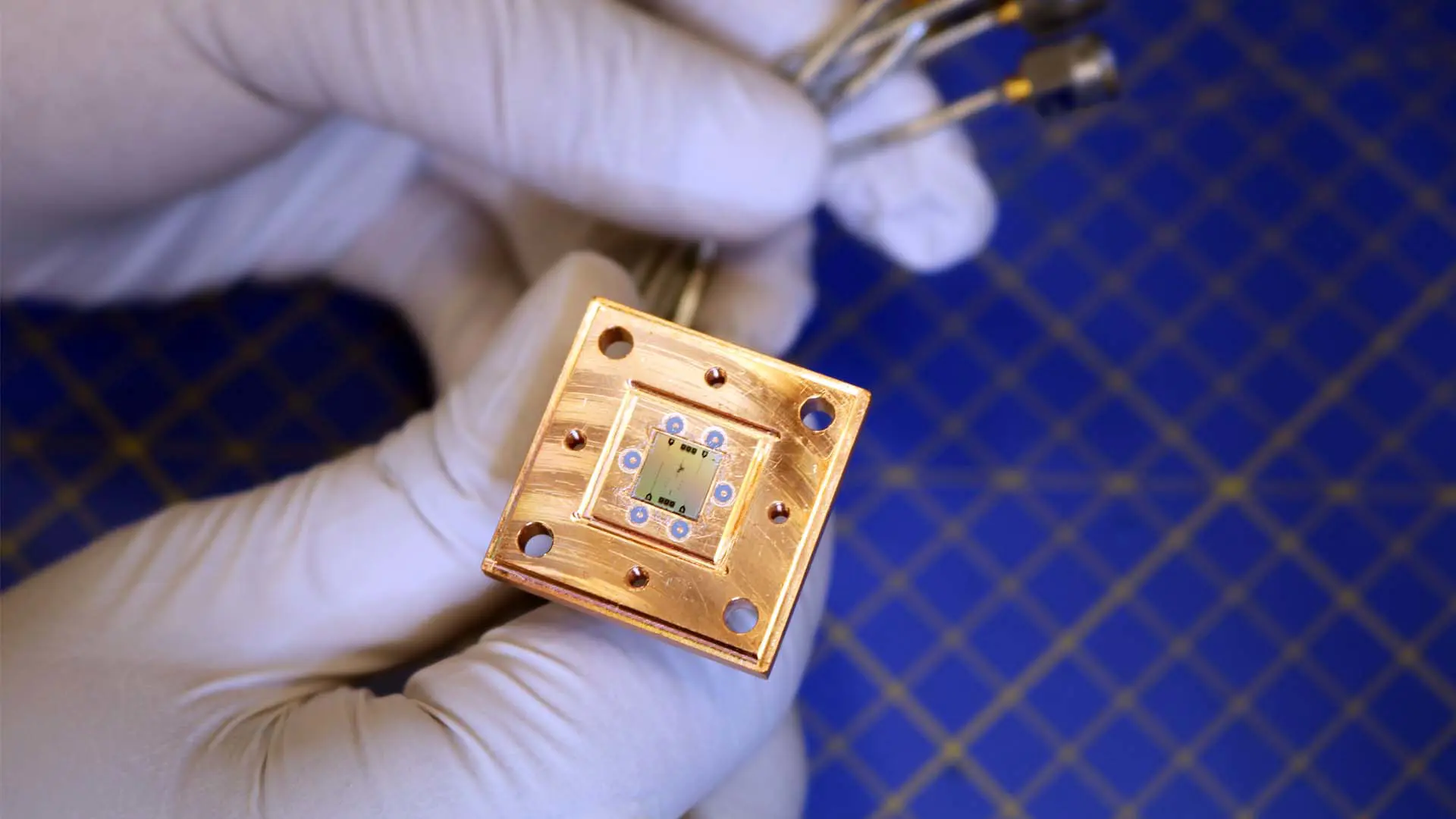 Eles desenvolvem um amplificador -chave para reduzir o consumo de energia de computadores quânticos