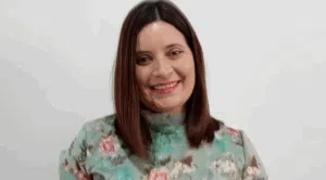 Macarena Uría, the teacher who gave a new useful life to such a contaminating element as the cigarette butt. Photo: La Voz.