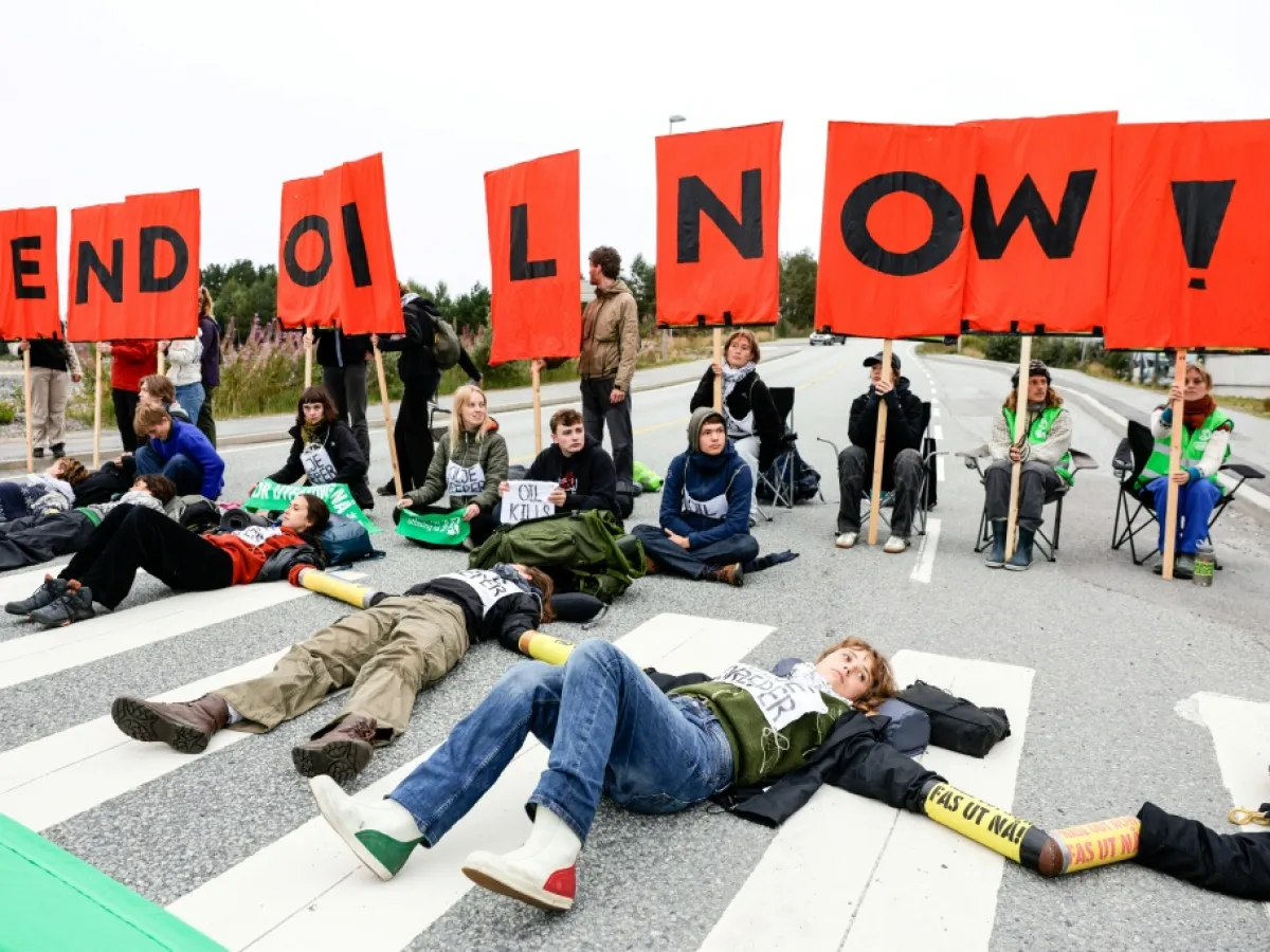 Mukesh Ambani & $300 Billion US Refinery Deal