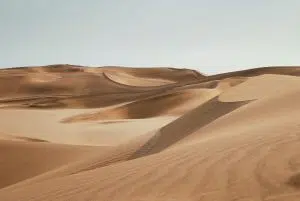 Sand, a natural resource at risk due to overexploitation. Photo: Unsplash.