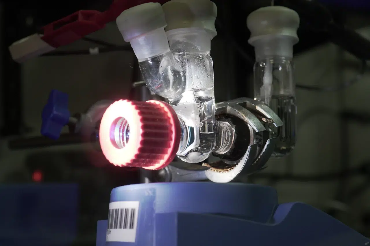 Hojas artificiales: inventan un dispositivo solar que convierte el CO2 en combustible limpio mediante procesos fotoquímicos – Noticias Ambientales