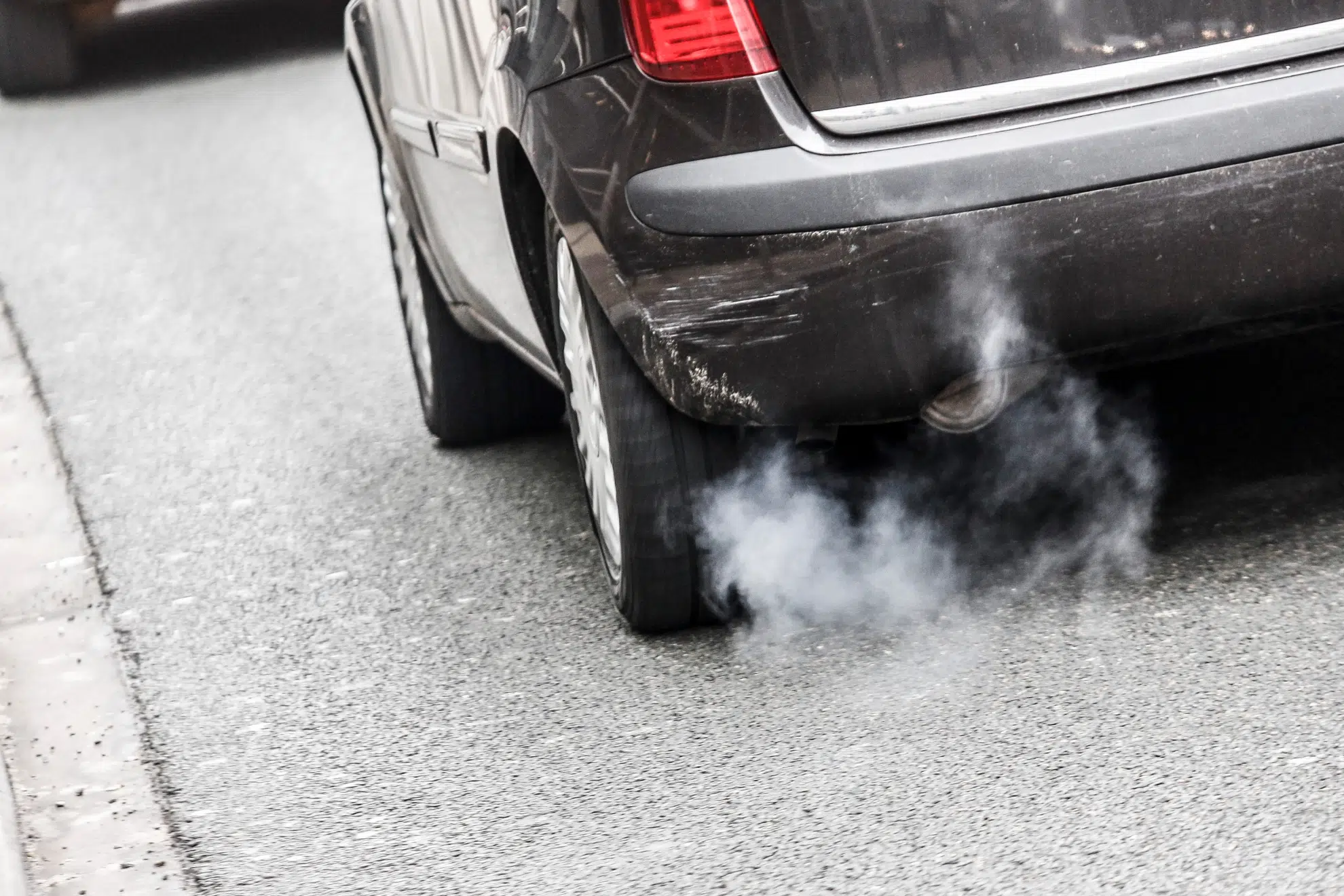 A União Europeia relaxa o veto aos carros a combustão até 2035