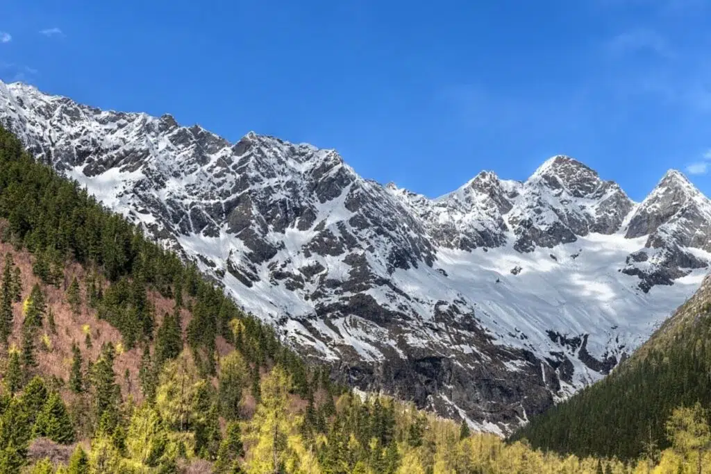 Uma estratégia experimental que poderia frear o degelo glacial. Foto: Gizmodo.