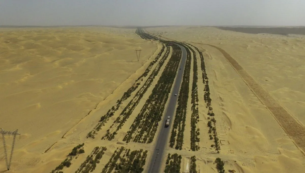 La Gran Muralla Verde de China: mueven millones de toneladas de tierra en el desierto para protegerse de la arena
