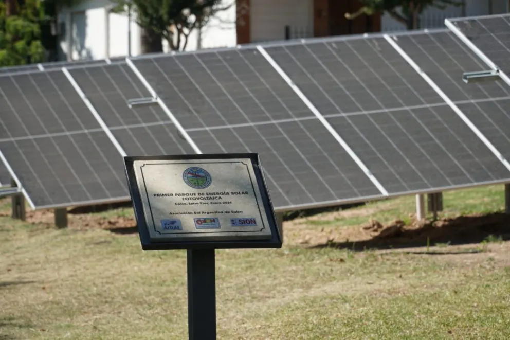 Inauguran el primer parque solar en Colón. Foto: APFDigital.