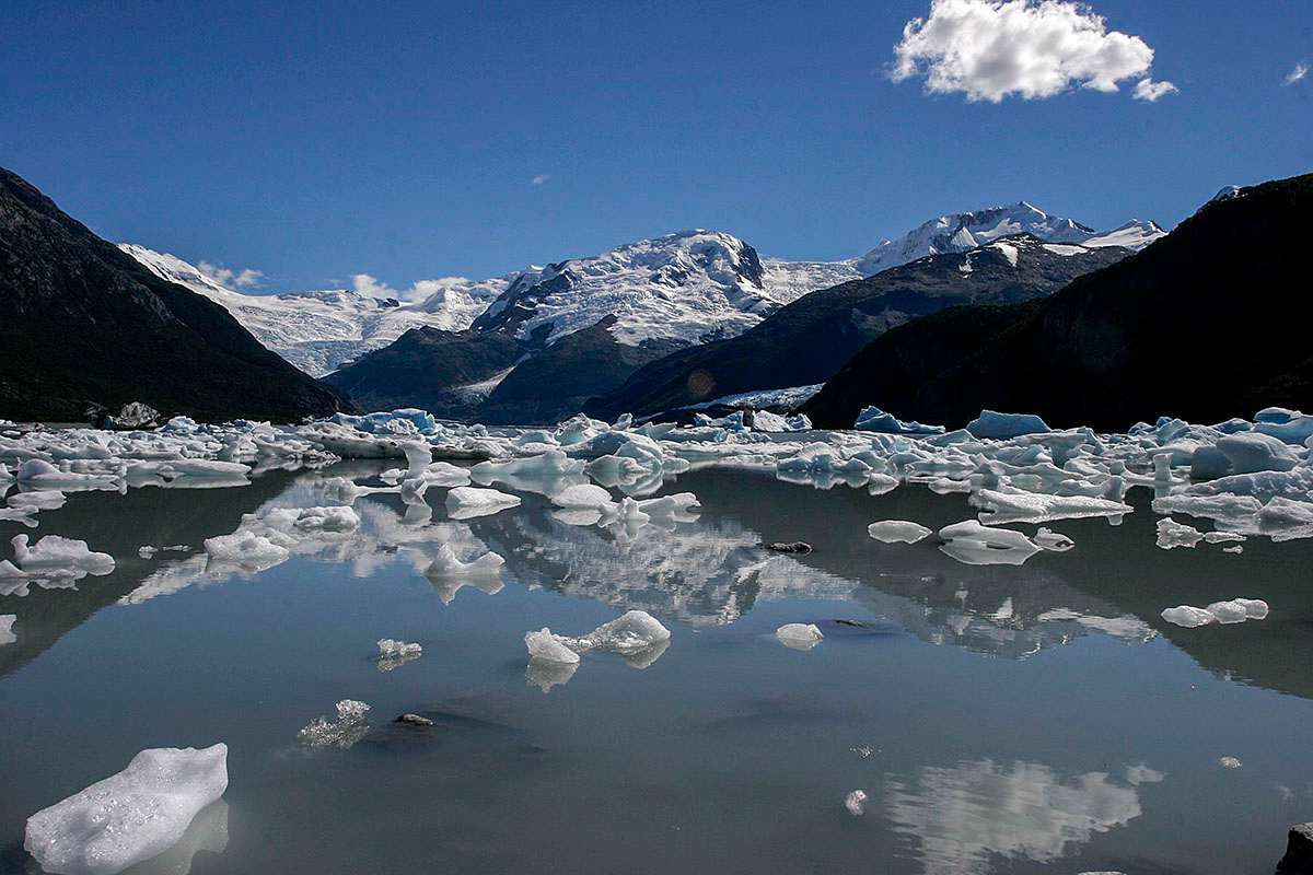Environmental Debate in Congress: Organizations and Experts Defend the Glacier Law