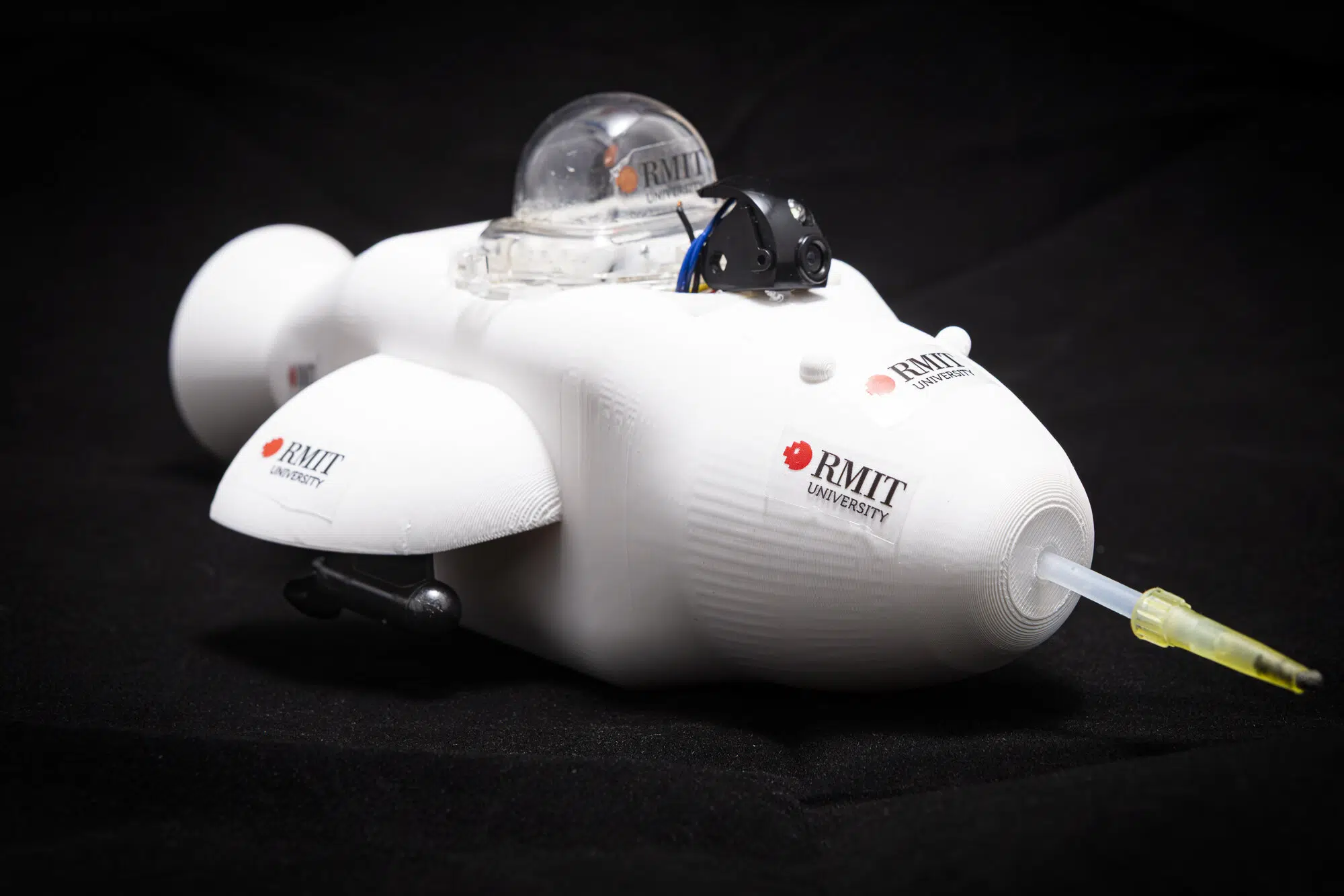 Electronic Dolphin: the mini-robot developed in Australia and inspired by sea urchins that cleans oil spills