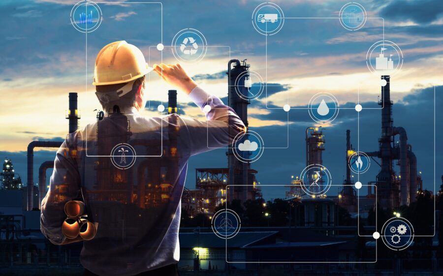 Die verschiedenen Server innerhalb der Cloud arbeiten unabhängig voneinander Bild: Arbeiten in der Cloud