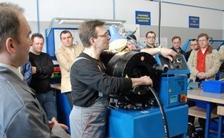 Kundeopplæring -krymping av hydrauliske slanger Kundeopplæring - krymping av hydrauliske slanger