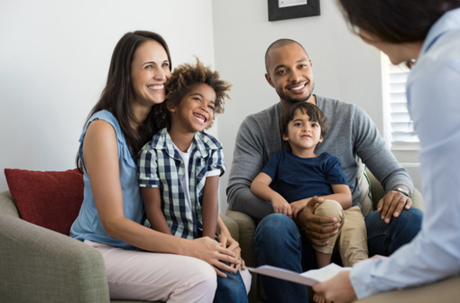 Kinder-, Jugend- und Familienberater_gesundheitsberufe.de.png