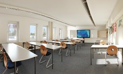 gfg Rostock | Schulungsraum mit E-Board der Höheren Berufsfachschule