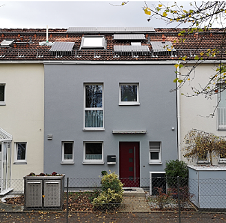 Erfahren Sie mehr über unsere Sanierung bei Herrn L. Eine Hausfassade nach einer Sanierung