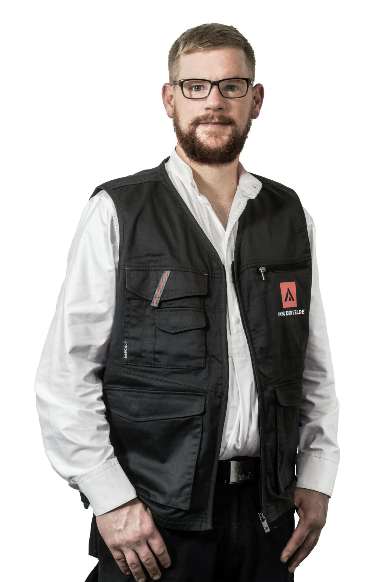 Johannes Schmitz - Dachdecker-Fachgeselle und Vorarbeiter bei van der Velde Dächer Bild: Johannes Schmitz Dachdecker-Fachgeselle Vorarbeiter van der Velde Dächer Hannover