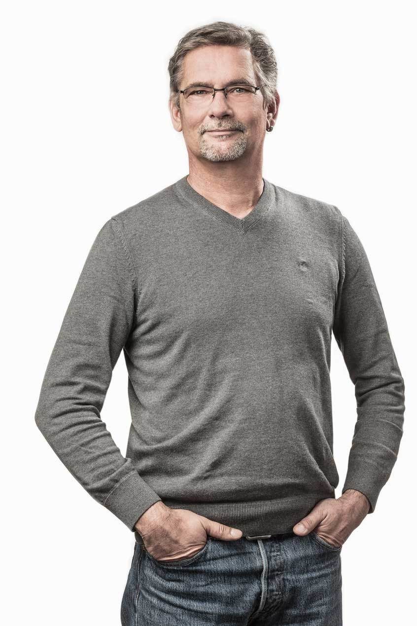 Thomas Vollbrecht - Bauleitung und Kundenbetreuung bei van der Velde Dächer Bild: Thomas Vollbrecht Dachdeckermeister Bauleitung und Kundenbetreuung van der Velde Dächer Hannover