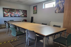 Downstairs meeting room