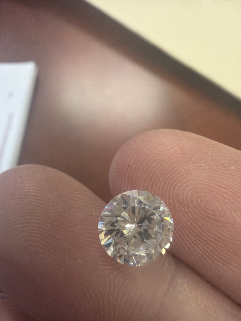 Natural Diamond - Round Brilliant