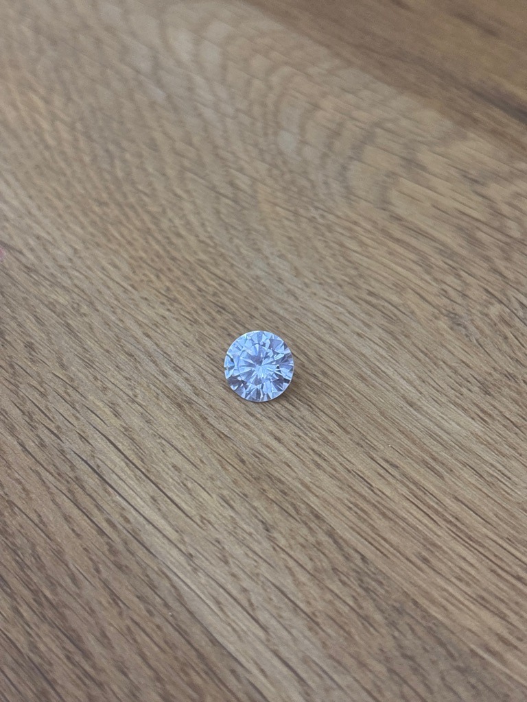 Natural Diamond (Estimated) - Round Brilliant