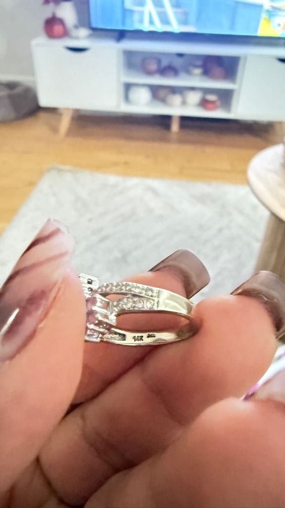 Natural Diamond (accent stones in a 14K gold setting) - Round Brilliant (accent stones)