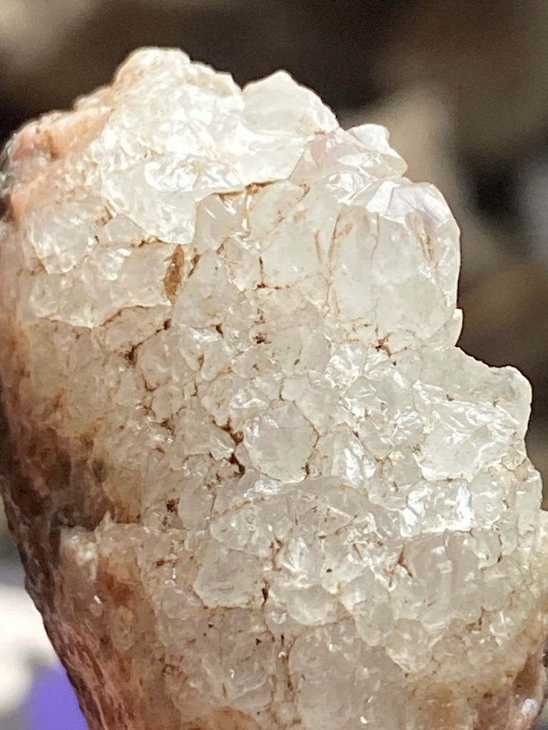 Not applicable - This is a crystalline mineral aggregate, likely quartz or pegmatite matrix, rather than a gem-quality diamond. - Rough crystal cluster / aggregate