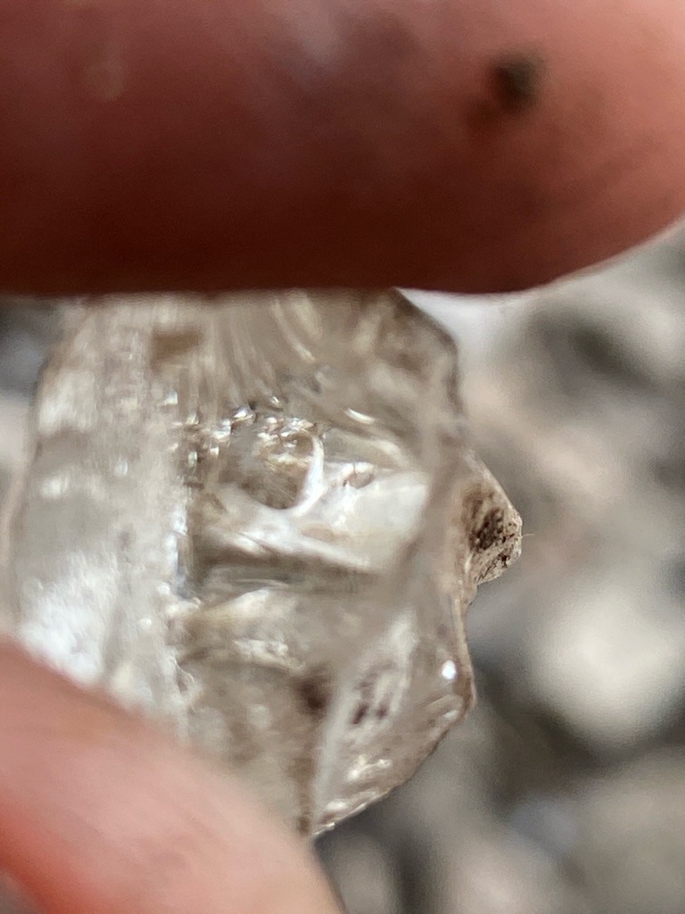 Natural rough diamond - Uncut / Rough crystal octahedral fragment
