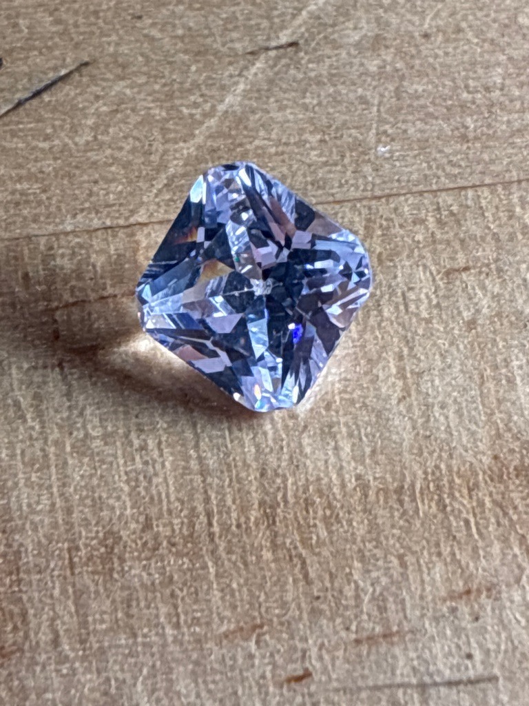 Simulant (Cubic Zirconia/Moissanite) - Princess Cut (Square Modified Brilliant)