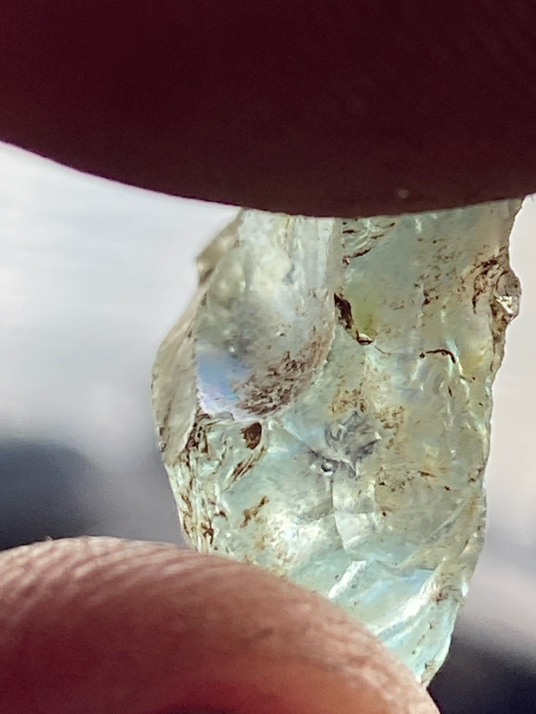 Natural rough diamond - Uncut / Raw crystal fragment