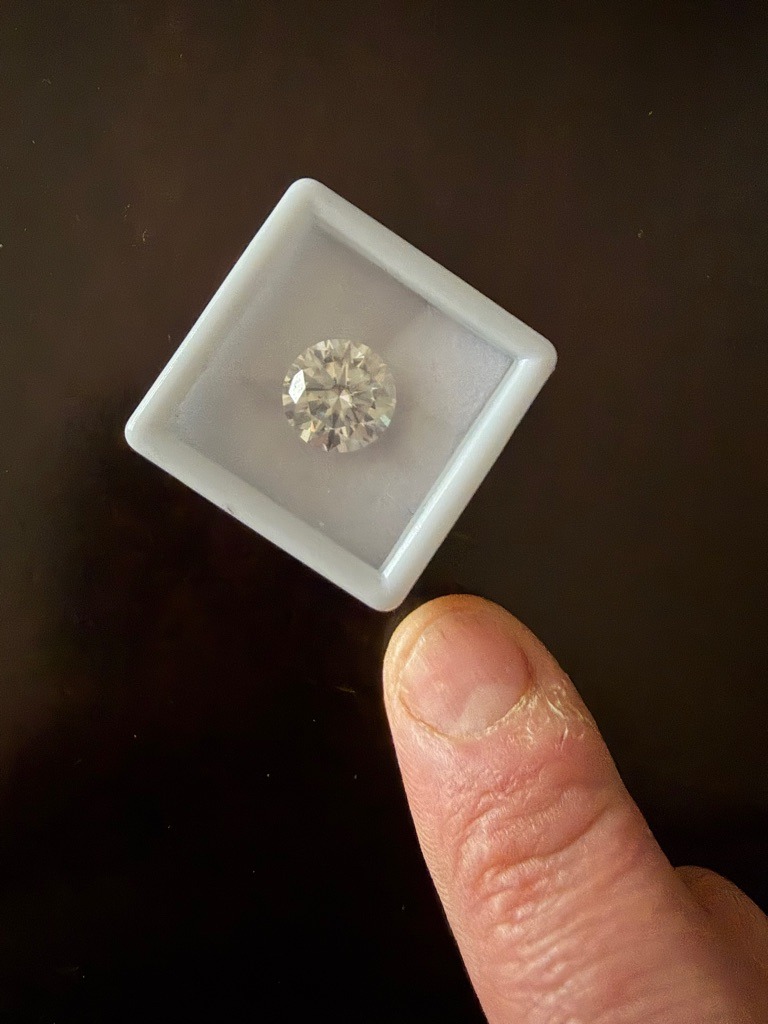 Moissanite (Simulant) - Round Brilliant