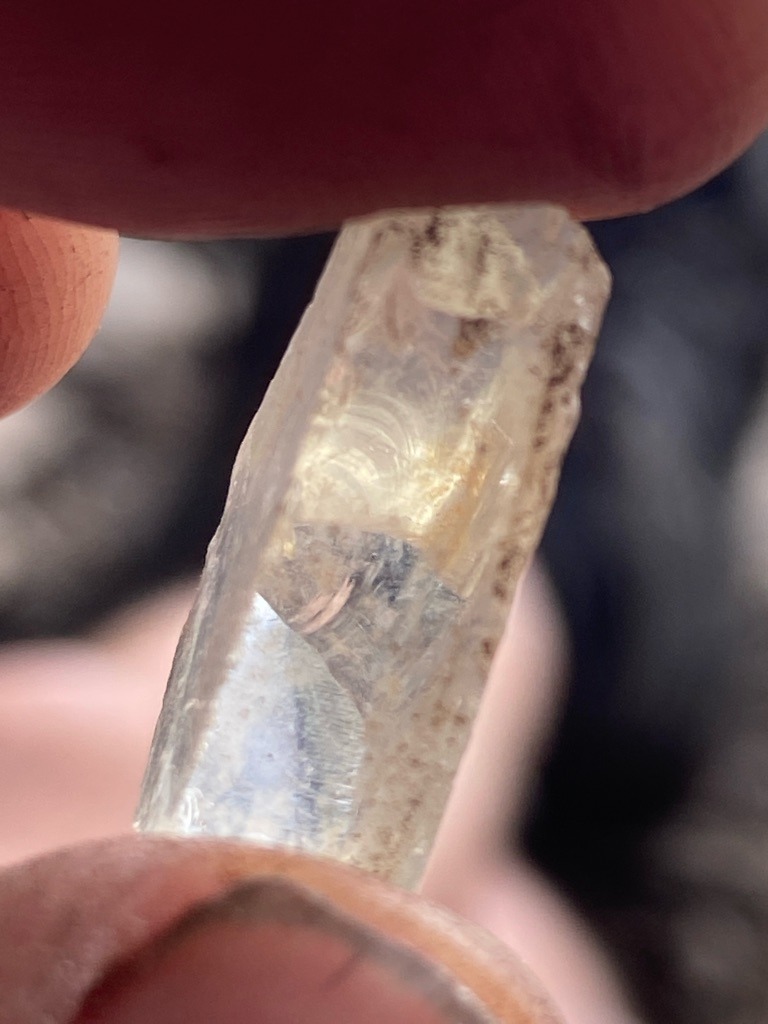 Natural rough diamond crystal - Uncut octahedral or elongated crystal habit