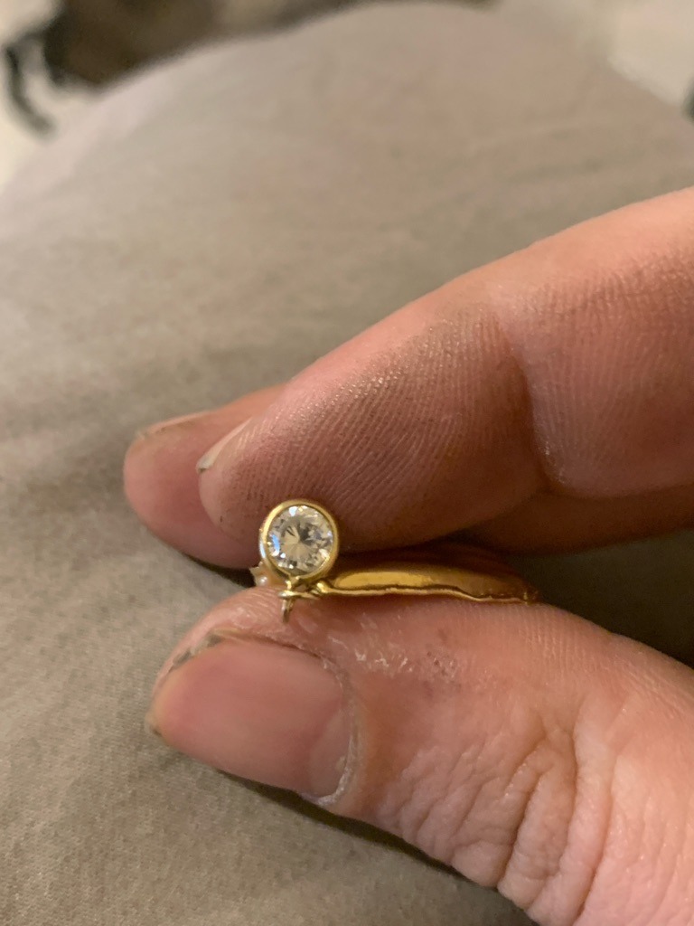 Natural (Likely) or Moissanite - Round Brilliant