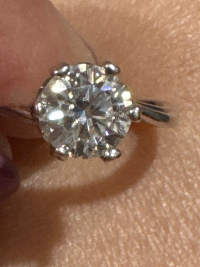 Natural Diamond - Round Brilliant