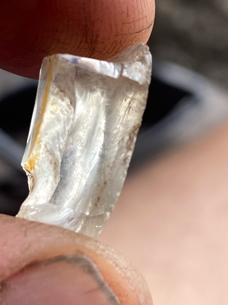 Natural rough diamond crystal - Uncut raw crystal (elongated octahedron/irregular rough fragment)